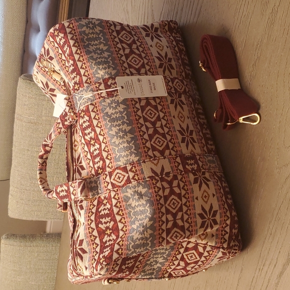 Urban Expressions Handbags - NWT Urban Expressions Weekender bag